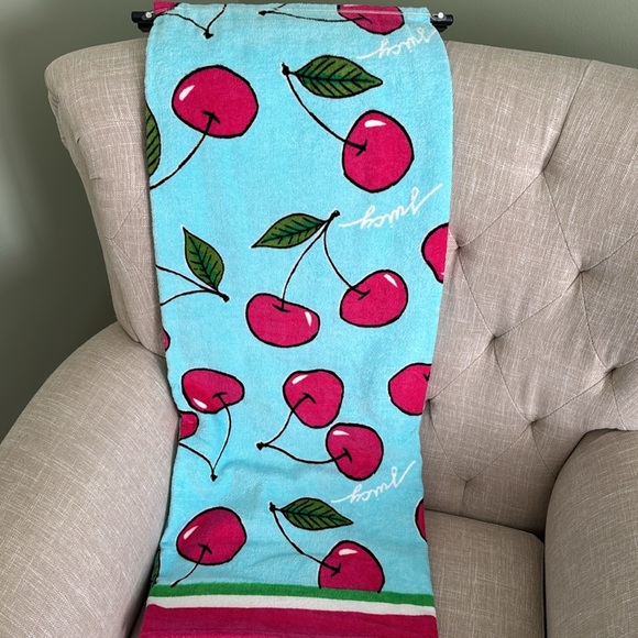 Juicy Couture Cherry Beach Towel  6' Long - NWT - Picture 4 of 5